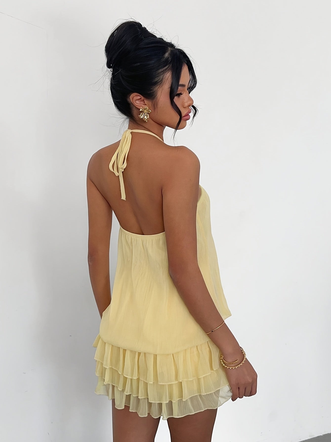 Women's Summer Fashion Elegant 3D Floral Decoration Sexy Low Waist Backless Ruffle Hem Mini Dress